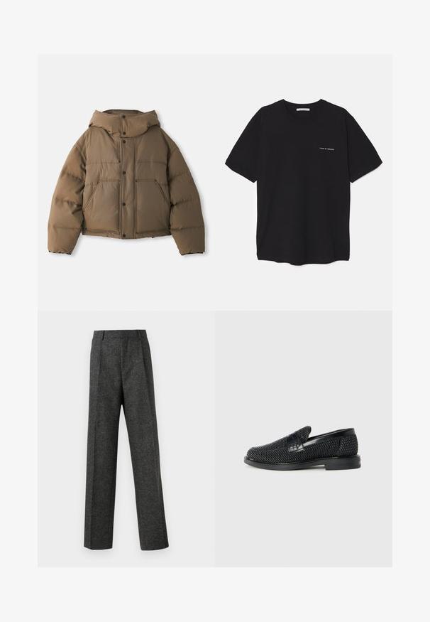 Braune Pufferjacke mit Kapuze, ausgestattet mit einem Reißverschluss vorne, vier Fronttaschen und einem cropped Design. Glatte Textur mit gepolsterter Isolierung.; Schwarzes Baumwoll-T-Shirt mit Rundhalsausschnitt, kurzen Ärmeln und weißem Logodruck auf der linken Brust. Einfaches, einfarbiges Design.; Graue maßgeschneiderte Hose aus strukturiertem Stoff, mit zwei vorderen Falten und geradem Bein. Keine sichtbaren Taschen oder Verzierungen.; Schwarzer geflochtener Slipper mit einem glatten Lederakzent im Obermaterial, einem runden Zehendesign und einer flachen Gummisohle.