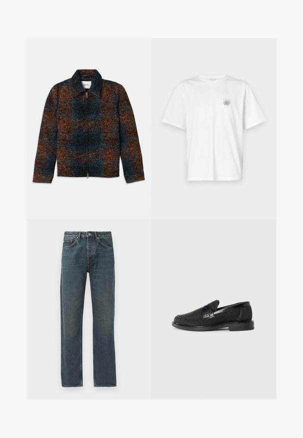 Wollmischung Jacke mit Kragen, ausgestattet mit einem mehrfarbigen Muster in Dunkelblau, Orange und Braun. Vorderer Reißverschluss und Seitentaschen.; Weißes T-Shirt aus Baumwolle mit kurzen Ärmeln, Rundhalsausschnitt und kleinem grauen Logo auf der linken Brustseite. Glatte Textur.; Dunkelblaue Denim-Jeans mit geradem Bein-Design, ausgestattet mit fünf Taschen, einem Knopfverschluss und kontrastierenden Steppdetails.; Schwarzer geflochtener Slipper mit einem glatten Lederakzent im Obermaterial, einem runden Zehendesign und einer flachen Gummisohle.