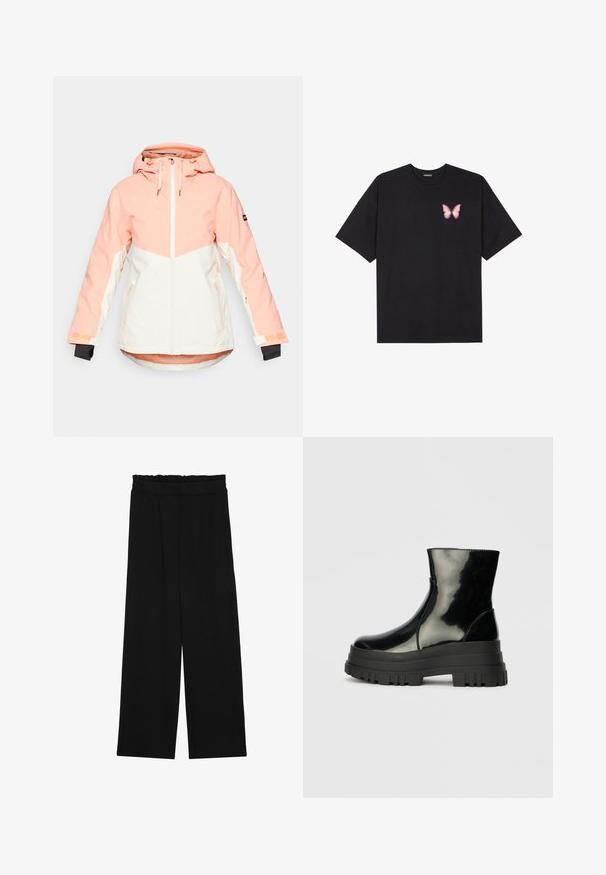 Ženska zimska jakna u svijetlo breskvastej i bijeloj boji, s kapuljačom, zatvaranjem na zip, podesivim manžetnama i bočnim džepovima. Glatka, vodootporna tkanina.; Crna pamučna majica s kratkim rukavima, s malim grafičkim prikazom ružičaste vjetricaste s desne strane na prsima. Dizajn s okruglim izrezom i opuštenim krojem.; Crne široke hlače s naboranim pojasom, koje imaju dva bočna džepa i glatku, laganu tkaninu. Nema vidljivih uzoraka ili metalnih dijelova.; Crna sjajna čizma do ankleta s debelim zupčastim potplatom i zaobljenim vrhom, bočni pogled na jednostavnoj svijetlosivoj pozadini.