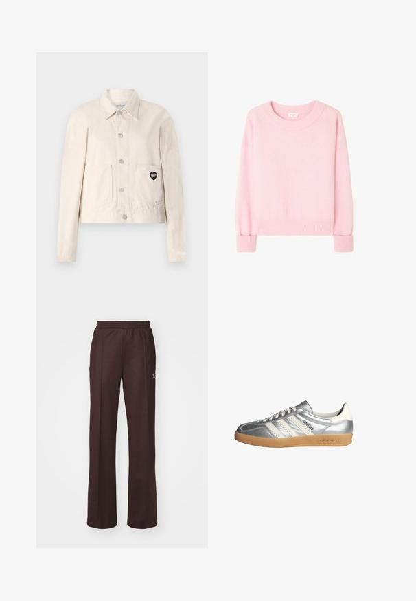 Lys beige denimjakke med lange ærmer, krave, trykknapper, to frontlommer og et hjerteformet sort logo på den venstre lomme.; Lyserød strikket trøje med rund hals, ribbet manchetter og kant. Blød tekstur, lange ærmer og en afslappet pasform.; Brune træningsbukser med elastisk talje, to sidelommer og et lille logo på venstre side, lavet af et blødt stof.; Sølv sneakers med hvide accenter, der har tre striber, en rund tå og en gummirubber sål. Struktureret metalisk materiale.