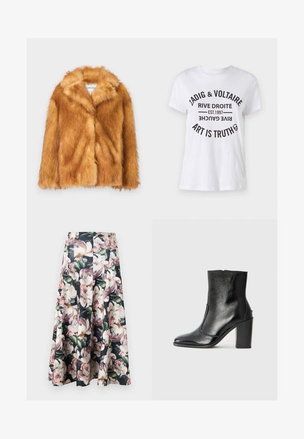 Cappotto corto in pelliccia sintetica marrone, con ampio colletto, apertura frontale e una superficie morbida e testurizzata, dal fit regolare e senza chiusure visibili.; T-shirt bianco in cotone con grande testo nero che riporta il nome del marchio, la località, la data di fondazione e lo slogan disposti in un layout circolare. Collo rotondo.; Gonna midi floreale con sfondo nero e grandi stampe di peonie colorate. Design plissettato e orlo con una consistenza liscia.; Stivale alla caviglia in pelle nera, con una superficie liscia, punta affilata e tacco alto e massiccio. Presenta una apertura laterale e un design minimalista.