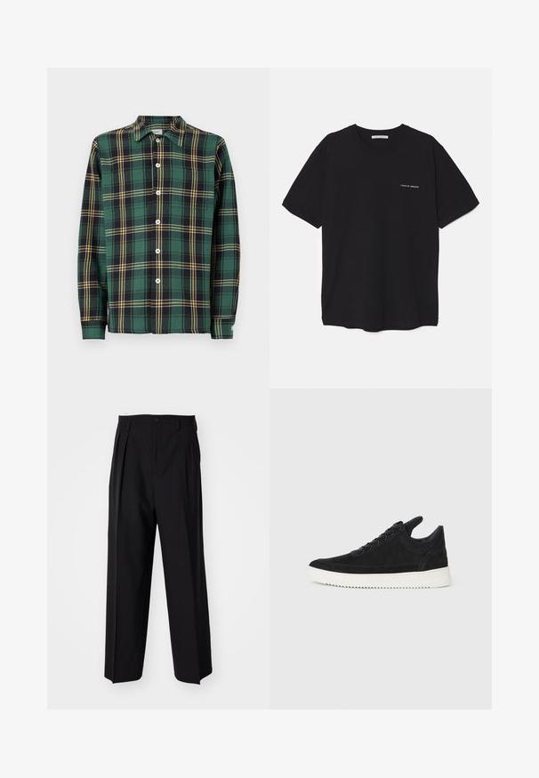 Groene flanellen overhemd met een zwart en geel ruitpatroon, lange mouwen, een kraag en knoopsluiting aan de voorkant. Kenmerkt zich door witte knopen en een label.; Zwarte katoenen T-shirt met een ronde hals, korte mouwen en een witte logo-print op de linkerkant van de borst. Eenvoudig, effen kleur ontwerp.; Zwarte geplooide broeken met een rechte, brede pijpontwerp. Gemaakt van soepele stof, met een knoopsluiting en riemlussen.; Zwarte suède sneakers met een witte rubberen zool, voorzien van tonale stiksels en een vetersluiting. Glad oppervlak met een moderne, gestroomlijnde vorm.