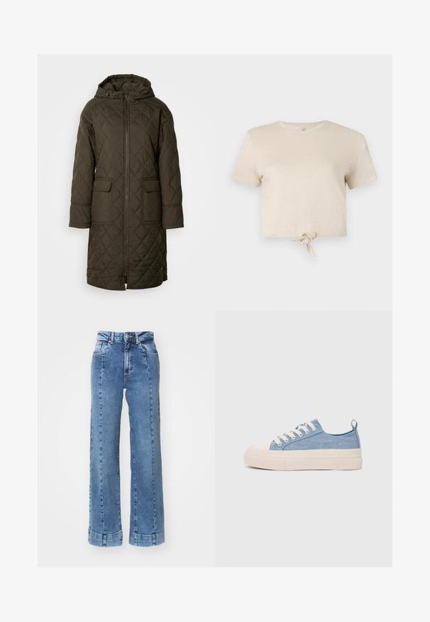 Quiltet, lang anorakk i mørk olivengrønn, med hette, to frontlommer og glidelås foran. Glatt, strukturert stoff.; Kuttet beige t-skjorte laget av glitrende stoff med korte ermer og en knyttedetalj i nederkant. Glatt tekstur og rund halsutringning.; Lys blå denim bukser med brede ben og høy midje, med frontlommer og sømde detaljer. Bunnkanten er rullet og sydd.; Lys blå canvastøfler med en kremfarget gummitupp og yttersåle, med hvite snørebånd og en løfteløkke på hælen.