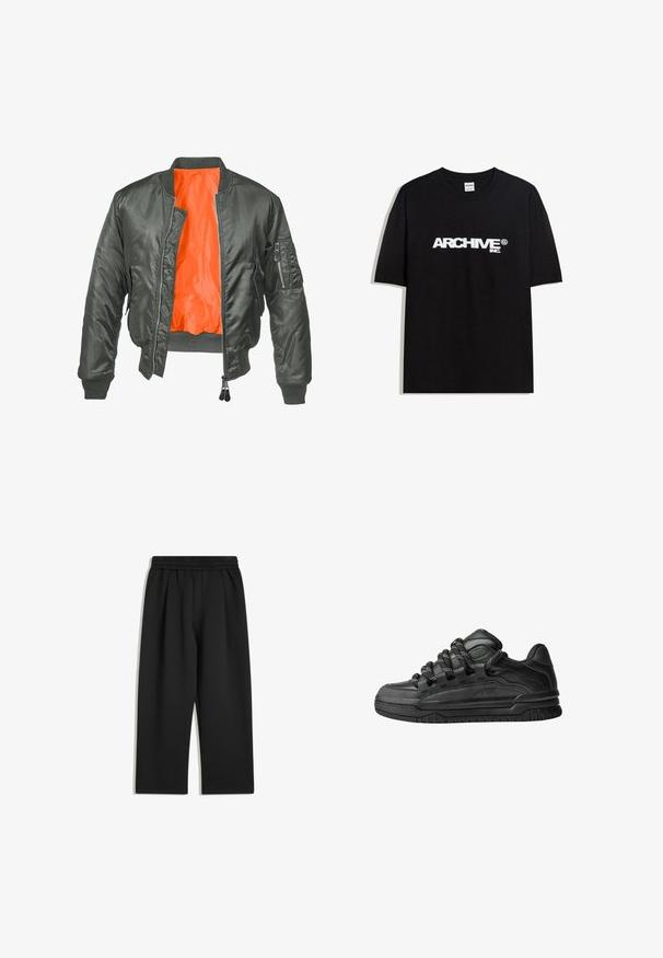 Jachetă bomber verde măslin cu fermoar frontal, manșete cu striații și căptușeală din nailon portocalie. Prezentă o buzunare lateral cu fermoar.; Tricou din bumbac negru cu un logo alb "ARCHIVE inc." pe piept, mâneci scurte și guler rotund.; Pantaloni negri cu croi larg, cu talie elastică și buzunare laterale, expuși pe un fundal alb.; Adidași negri cu o parte superioară din piele netedă, accente texturate și șireturi rotunde negre și albe. Talpă groasă din cauciuc cu un profil texturat.