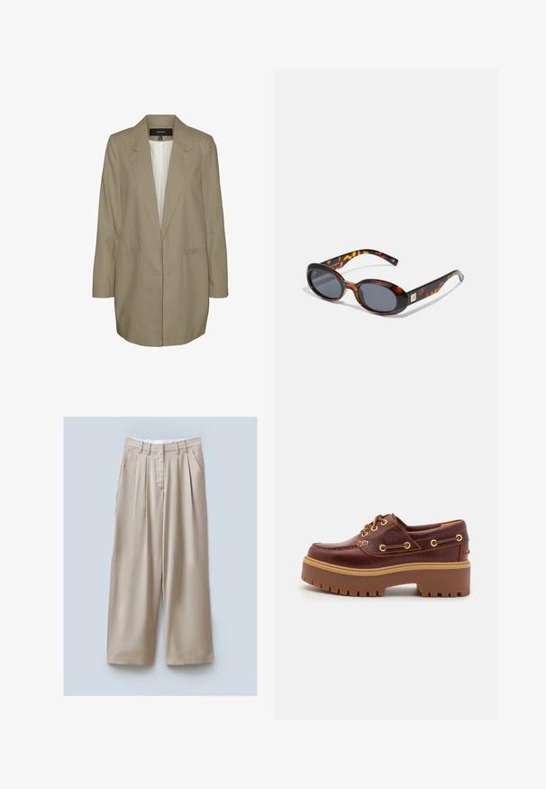 Helle khakifarbene Blazer mit taillierter Silhouette, Reverskragen und zwei seitlichen Taschen. Futter mit vertikalem Nadelstreifenmuster. Lange Ärmel.; Weißes Baumwoll-T-Shirt mit kurzen Ärmeln, Rundhalsausschnitt und lockerer Passform. Glatte Textur und schlichtes Design, keine Muster oder Akzente.; Beige weite Hose mit strukturiertem Finish, ausgestattet mit zwei Seitentaschen, vorderen Falten und einem Bund für einen sicheren Sitz.; Braune Lederbootsschuhe mit einer massiven braunen Gummisohle, goldenen Ösen und kontrastierenden Nähten. Mit einem Logo an der Seite.; Braune Schildpatt-Sonnenbrille mit ovalen Gläsern und dunkelgrauem Verlauf. Mit einem goldfarbenen Akzent an den Bügeln. Glatte Kunststoffoberfläche.