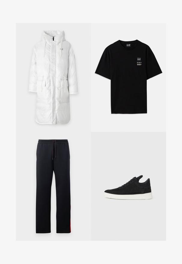 Casaco puffer branco com capuz, apresentando um fecho de correr completo, dois bolsos frontais e cordões ajustáveis na cintura e no capuz.; T-shirt de algodão preto com mangas curtas, decote redondo e uma pequena etiqueta com logótipo na parte da frente, apresentando símbolos de cuidado em branco.; Calças de treino negras com uma cintura elástica ajustável, pernas ajustadas e riscas vermelhas nas laterais. Tecido suave e elástico com uma textura lisa.; Sapatilha de camurça preta com sola de borracha branca, apresentando costuras tonais e um design com atacadores. Textura suave com uma forma moderna e simplificada.