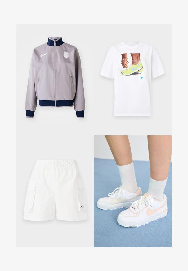 Jachetă bomber gri deschis cu guler și manșete bleumarin, fermoar frontal, buzunare laterale și un logo și un emblema albă pe piept.; Tricou alb din bumbac, prezentând un grafic cu picioare încălțate în ghete Nike galbene cu accente albastre, asociat cu o brățară pe încheietura stângă.; Pantaloni scurți albi cu o talie elastică, două buzunare laterale și un mic logo negru în partea de jos. Material ușor, design casual.; Adidași albaștri cu accente piersici, superior din piele netedă, vârf perforat, talpă texturată și șireturi. Purtați cu șosete albe până la glezna pe o suprafață albastră.