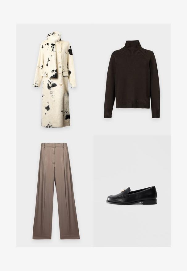 Płaszcz zapinany na guziki z miękkiego futra syntetycznego, w kolorze kremowym z czarnymi plamami, z wysokim kołnierzem i pasującym szalikiem. Dwie przednie kieszenie i luźny krój.; Czarny sweter z golfem wykonany z dzianiny, z akcentami w prążki na kołnierzu, mankietach i dolnej krawędzi; ma luźny krój i teksturowaną powierzchnię.; Szerokie spodnie w stonowanym odcieniu taupe, wykonane z gładkiego materiału o satynowym wykończeniu. Posiadają dopasowany pas i subtelne fałdy.; Czarna skórzana mokasyna z niskim obcasem i złotą ozdobną emblematą na pasku, wyeksponowana na jednolitym jasnoszarym tle.