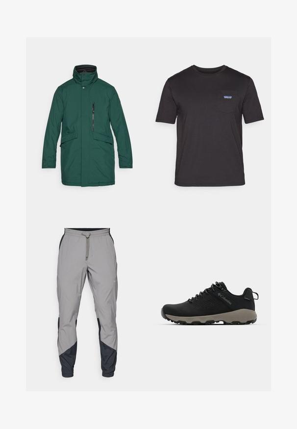 Zöld vízálló parka magas gallérral, elülső patentos záródással, cipzáras zsebbel, két oldalsó zsebbel és egyenes fazonnal. Simább anyag, minta nélkül.; Fekete, rövid ujjú pamut póló, bal oldalon mellzsebbel, melynek kék Patagonia logója van.; Könnyű, szürke sportnadrág fekete részletekkel. Rugalmas derékpánt, zsinóros zárás, szabott lábszár kialakítás és oldalsó zsebek.; Fekete túrabakancs sima felsőrésszel, perforált dizájnnal, szürke talppal és megerősített sarkal. Fűzővel és húzószalaggal van ellátva a könnyű felvétel érdekében.