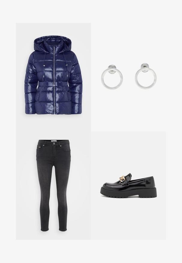 Jūras spēku puffer jaka ar spīdīgu apdari, kapuci, rāvējslēdzēju, regulējamiem šņorēm un jostu viduklī. Kvitēta tekstūra un sānu kabatas.; Even&Odd Petite 2 PACK - Tops - light grey/black; Melni skinny džinsi, izgatavoti no denima. Iespējama priekšējā pogu aizdare un iešūta kabata jostasvietā. Gluda tekstūra ar minimālu izbalēšanu.; Melni lakoti mokasīni ar masīvu melnu zoli un zelta aksesuāriem. Gluda tekstūra un noapaļota purngala dizains.; Sudraba metāla gredzenveida auskari ar matētu faktūru, ar apaļu dizainu un caurspīdīgu aizdari, lai nodrošinātu drošu valkāšanu.