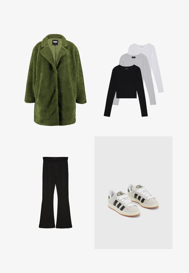 Olivengrønn fleecejakke med spiss krage, åpen front og to sidelommer. Den myke, teksturerte overflaten gir varme og komfort.; Tre lange ermer t-skjorter stablet: svart, grå og hvit. Hver har en rund hals og et kort design med glatt, lett stoff.; Sorte flared leggings laget av stretchy stoff. Har en bred midjebånd og en glatt tekstur, med en tettsittende silhuett som blir videre nedover.; Grå semsket sneakers med hvite lisser, svarte striper og en hvit gummisåle. Har en sirkulær logo på tungen og en gummisåle.