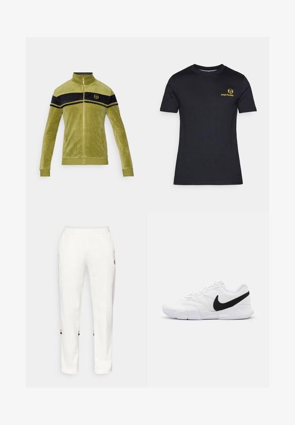 Olijfgroene fluwelen jacket met ritssluiting, voorzien van zwarte en gele strepen over de borst. Hoge kraag en een ritssluiting in goudkleur.; Zwarte T-shirt met korte mouwen van katoen. Heeft een geel logo dat op de linkerborst is gedrukt. Klassieke ronde halslijn, gladde textuur.; Witte joggers gemaakt van zachte stof, met zijzakken en gekleurde strepen bij de enkels met oranje en blauwe accenten.; Witte sportieve schoenen met een gestructureerde bovenkant, zwarte Nike swoosh, gewatteerde kraag en een solide rubberen buitenzool met een gepatternde profiel.