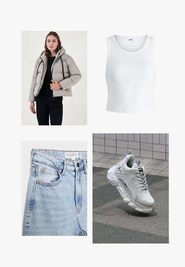 Svijetlosiva puf jakna s kapuljačom, koja ima prednji patentni zatvarač, crne uže i kutni kroj. Glatka, quilted tekstura.; Bijela rebrasta majica bez rukava s okruglim izrezom i skraćenom dužinom. Na etiketi piše "JJXX." Glatka tekstura tkanine.; Svijetloplave traperice s visokim strukom, pet džepova, hardverom u nijansi bakra i suptilnim izbljeđivanjem, s etiketom na pojasu.; Bijela tenisica od mrežastog i kožnog materijala, zaobljenog vrha, debele đonove, istaknutih vezica te s brendingom na peti i jeziku.