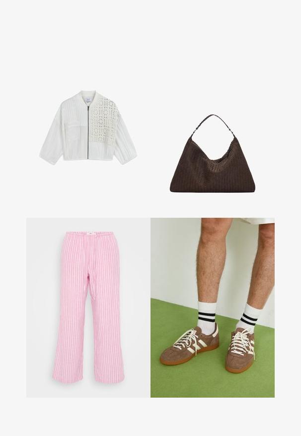 Witte cropped jas met een mix van textuurlijke materialen, een rits aan de voorkant en een gedetailleerd haakpatroon aan één kant.; Witte mouwloze ribbel tanktop met een ronde halslijn, gecombineerd met grijze high-waisted jeans met zakken en een knoopsluiting.; Roze gestreepte broek met een elastische tailleband, lichtgewicht stof, ontspannen pasvorm en een gladde textuur. Verticale strepen in het wit.; Bruine suède sneakers met witte accenten en veters. Rubberen gumzool. Draag met witte sokken met zwarte strepen. Groene gestructureerde vloer.; Bruine geweven leren handtas met een slonzig, driehoekig model. Voorzien van een gevlochten handvat en een ritssluiting aan de bovenkant.