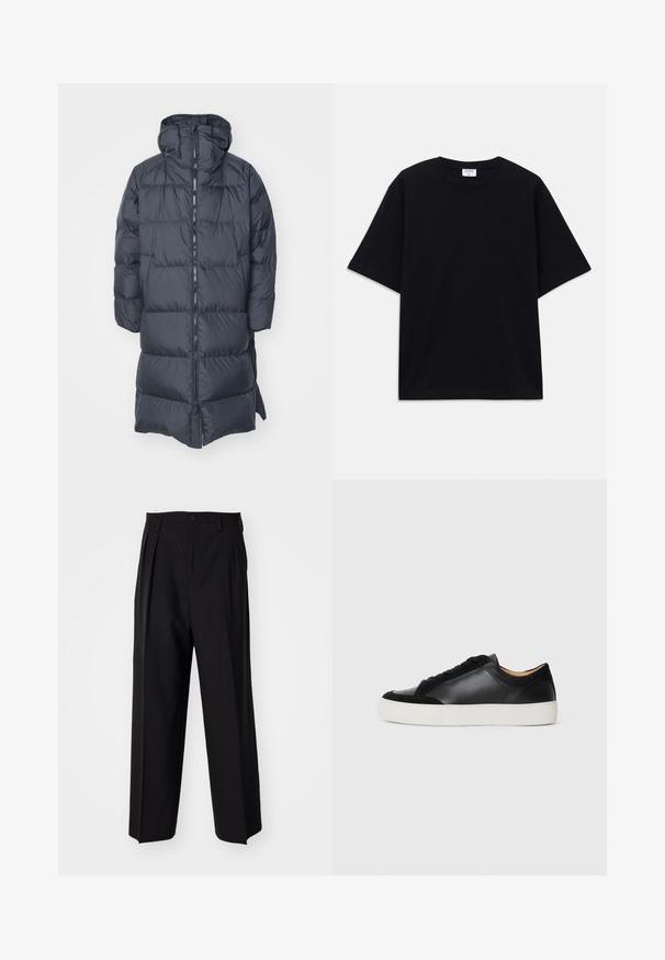 J.LINDEBERG ANDERSON - Dunkappa / -rock - black; Svart kortärmad oversized T-shirt med rund halsringning och synlig Filippa K-märkesetikett inuti kragen.; Svarta plisserade byxor med en rak, bred bendesign. Tillverkade av ett slätt tyg, med knäppning fram och bälteshällor.; Svarta lädersneakers med mockadetaljer, rund tå, platt vit gummisula och kontrasterande texturer på kroppen och snörningen.