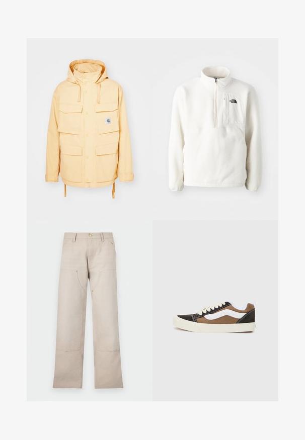Geel waterdichte jas met een capuchon, meerdere voorkasten, drukknoopsluitingen en een trekkoord aan de onderkant. Gemaakt van duurzame stof.; Witte fleece pullover met een ritskraag, voorzien van een voorzak en een logo op de borst. Zachte textuur met een losse pasvorm.; Beige katoenen broek met een recht gesneden ontwerp, voorzien van twee voorkezen en twee ritssluitingen. Goudkleurige accenten benadrukken het geheel.; Zwarte en bruine sneakers met witte accenten, gemaakt van canvas, laag model, ronde neus en een beige rubberen zool. Kenmerkt zich door contrasterende stiksels.
