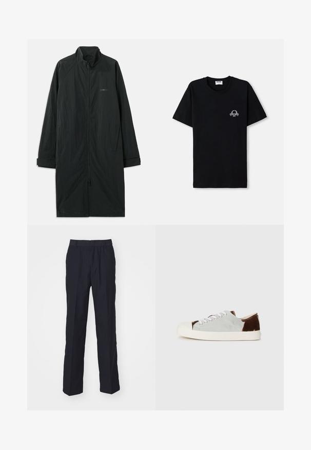 Čierny dlhý kabát s vysokým golierom, so zipsom na celej prednej strane, vyrobený z ľahkej textúrovanej tkaniny. Obsahuje manžetové rukávy a subtílne logo.; Čierne bavlnené tričko s okrúhlym výstrihom. Má malý biely grafický dizajn na hrudi. Krátke rukávy a rovný lem.; Námořnické modré nohavice z ľahkej tkaniny, s rovnými nohavicami, elastickým pásom a bez viditeľných vreciek alebo vzorov.; Nízkoprevlečené tenisky s hornou časťou z šedého plátna a hnedými semišovými akcentmi, bielymi šnúrkami a krémovým gumovým prstovým krytom. Plochá podrážka pre neformálne nosenie.