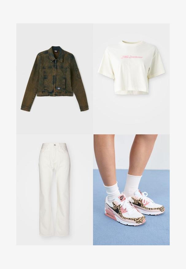 Denimjakke i en falmet olivengrønn farge, med glidelås foran, klassisk krage og to brystlommer med et logo-merke på venstre side.; Beskåret kremfarget t-skjorte laget av bomull. Har en rosa brodert logo med teksten "Nike Sportswear." Korte ermer og rund hals.; Hvite denimbukser med høy livhøyde og vid passform. Har knapp og glidelås lukking, beltehekter og subtile sømdetaljer.; Nike Air Max-sneakers har en hvit og rosa fargekombinasjon med leopardmønstrede detaljer, mesh- og skinnmaterialer, og en karakteristisk gummisåle.