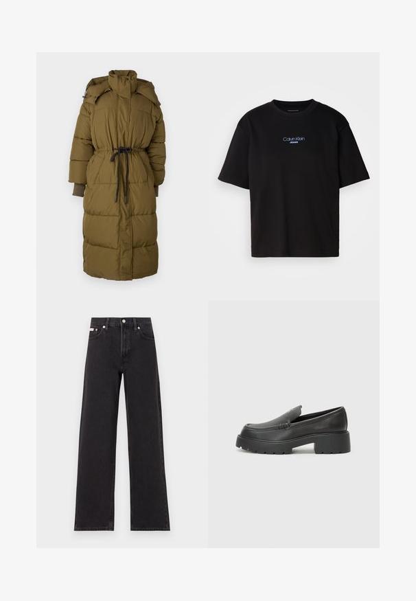 Olive zelený prošívaný dlouhý kabát s vysokým límcem, stahovacími šňůrkami v pase a žebrovanými manžetami. Hladká textura a kapsy na zip.; Černé bavlněné tričko s kulatým výstřihem a krátkými rukávy, s modrou vyšitou nášivkou "Calvin Klein JEANS" na přední straně.; Černé široké jeansy vyrobené z denimu, s vysokým pasem, pěti kapsami a kovovým zapínáním s kontrastním prošíváním.; Černé kožené mokasíny s okrouhlou špičkou, silnou strukturovanou podrážkou a minimálními detaily šití. Elegantní design bez viditelných tkaniček nebo kovových prvků.