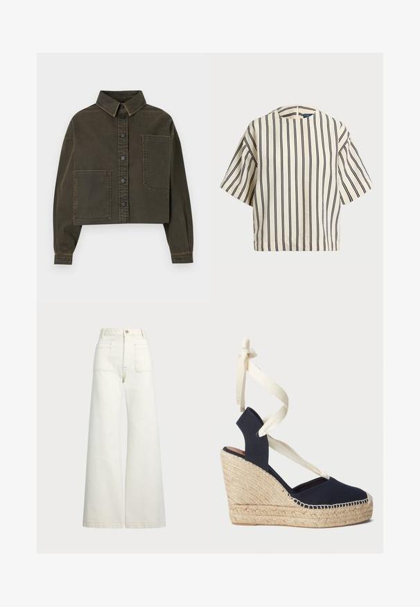 Lav grønn cropped denimjakke med knappeluft, spiss krage og stor brystlomme. Har kontrasterende sømmer og lange ermer.; T-skjorte med korte ermer, stripet i kremfarge og marineblå, med rund hals og en boxy design i en strukturert stoff.; Vidde bukser i off-white denim. Høyt liv-design med knappelukking, to frontlommer og kontrastsøm detaljer.; Marine blå lærret kile sandal med jute såle og kremfargede bånd rundt ankelen. Lukket hæl og rund tå-design.