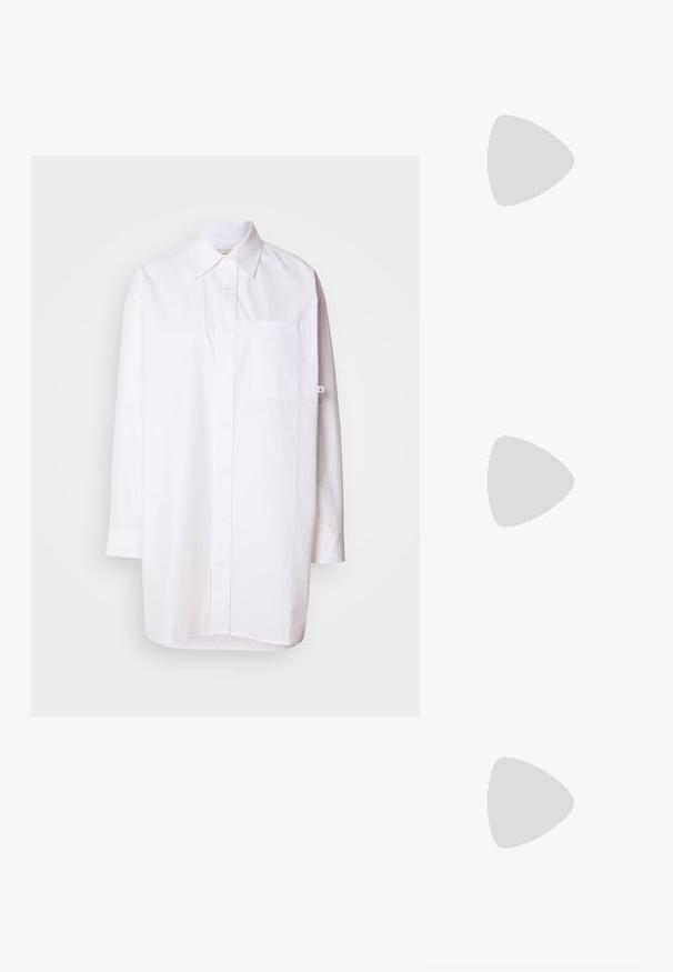 Calvin Klein Jeans OVERSIZED MINI SHIRTDRESS - Rochie tip cămașă - brilliant white; Pantofii din piele albă lăcuită cu un design T-bar, cataramă argintie, talpă groasă din cauciuc negru și accente texturate pe toc și talpă.; Geantă de umăr din piele albă cu formă curbată, având un logo "CK" embosat pe partea din față și un singur braț de umăr. Închidere cu fermoar în partea de sus.; Cercei cercei de tip hoop de culoare aurie, cu un design neted și curbat. Fabricate din metal, având un finisaj elegant și închidere cu tijă.