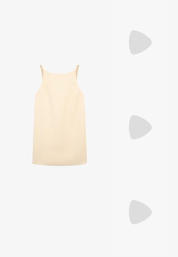 Czerwono-biały, w paski, krótki rękaw T-shirt z dekoltem w serek i małym logo po lewej stronie klatki piersiowej. Wykonany z miękkiego, elastycznego materiału.; Beżowa sukienka bez rękawów o luźnym kroju, wykonana z gładkiego materiału, z cienkimi ramiączkami i prostym wykończeniem dołu.; Buty sportowe z jasnoszarym meshem i zamszowymi akcentami, białymi sznurówkami i czarną gumową podeszwą. Zauważalny detal poduszek ABZORB.; Turkusowy jedwabny szalik z misternymi wzorami morskim, w tym syrenami, muszlami i koralowcami, oprawiony ozdobną ramką.; Woven straw tote bag o szerokim, stożkowatym kształcie, z dwoma czarnymi skórzanymi uchwytami. Naturalny beżowy kolor o fakturowej powierzchni.