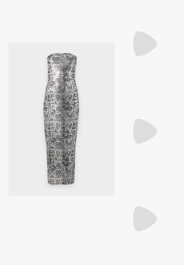 Olkaimeton midi-mekko käärmeennahkakuosilla, jossa on tiukka siluetti, sileä pinta ja metallinhohtoisia sävyjä hopeaa ja mustaa.; Hopeiset, metalliset nilkkurit, joissa on terävä kärki ja kaksi solkiremmiä. Yhdistetty tummansinisiin, hieman leveälahkeisiin farkkuihin.; Musta nahkainen käsilaukku, joka on kaareva muotoilultaan, irrotettavalla hihnalla ja kultaisilla yksityiskohdilla. Laukussa on läppä, jossa on solk yksityiskohta.; Hopeissa on sileä, kiillotettu pinta. Pyöreä muoto, kevyt rakenne ja turvallinen sulkuratkaisu.