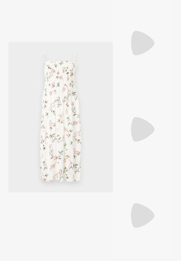 Cveča oblečena maxi obleka s tankimi naramnicami in nabranim korzetom; vsebuje zelene in rožnate cvetove na beli tkanini. Mehak in lahko prijeten material.; Srebrna slingback visoka peta čevlja s špičastim nosom, metalnim finišem, dvema dekorativnima trakama in tanko peto z črnim vrhom.; Srebrna metalna torbica prek vrata z zapiranjem na poklop, nastavljivim ročajem in sijočo zunanjostjo. Ima gladko teksturo in minimalističen dizajn.; Zlato obarvan kovinski zapestnica s tekočim, ukrivljenim dizajnom. Ima majhen, izstopajoč srebrn poudarek na enem koncu.