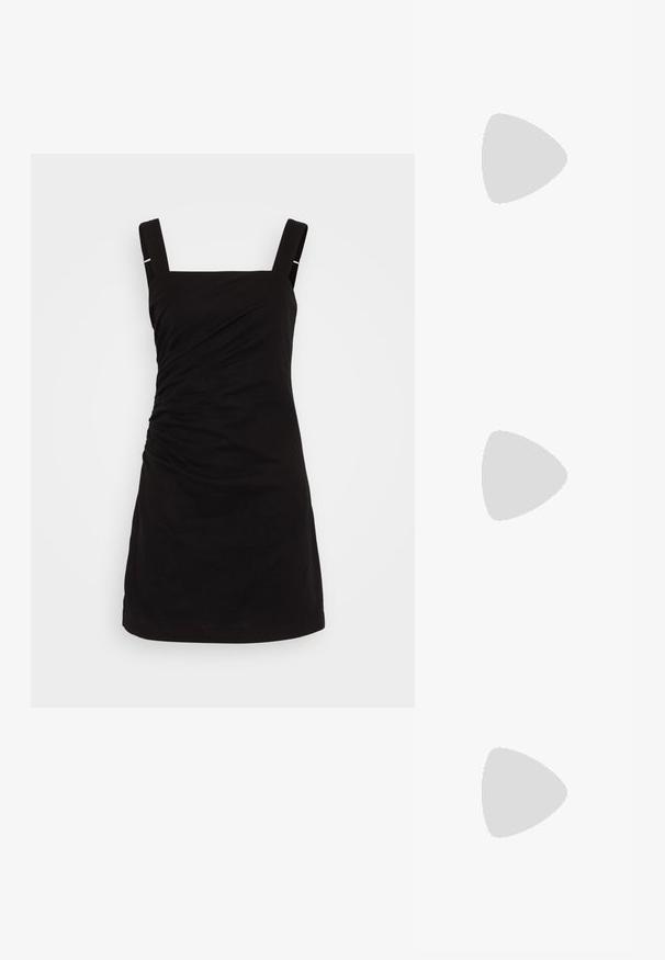 Abercrombie & Fitch RUCHED SIDE MINI  - Päevakleit - black beauty; Mustad musta lakknahk kingad, millel on terav varvas ja geomeetriline plokkkonts. Omab elegantselt minimalistlikku disaini ja sujuvat tekstuuri.; Mustmust mustraha kõverate joontega, eemaldatava rihmaga ja kuldsete detailidega. Kotil on klapp, millel on pandladetail.; Hõbedased rõngaskõrvarõngad, millel on sile ja poleeritud viimistlus. Ümmargune kuju, kerge disain, millel on turvaline sulgemismehhanism.