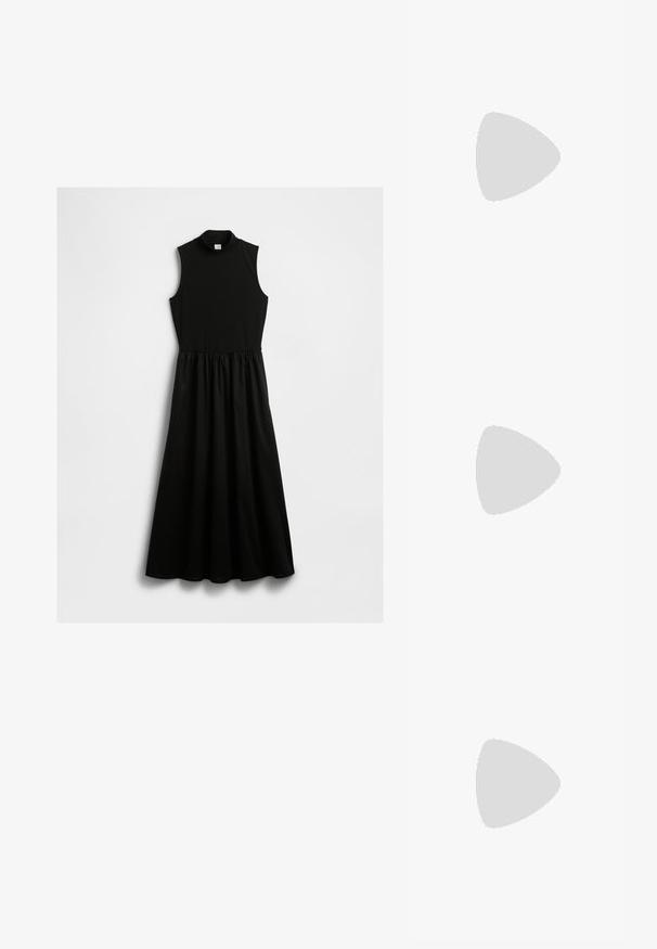 Vestido preto sem mangas com decote alto, cintura elástica e saia fluida. Feito de tecido macio com uma textura suave.; Sapato slingback preto em pele patentada com bico apontado, tiras no tornozelo apresentando fivelas e acessórios prateados, e um salto elegante.; Bolsa de mão metálica dourada com um design estruturado, textura suave e alça ajustável. Apresenta uma forma triangular única e costura minimalista.; Brincos em tom de ouro com formas onduladas e texturizadas. Inclui studs escultóricos com presilha e um design de argola aberta com um acabamento martelado.