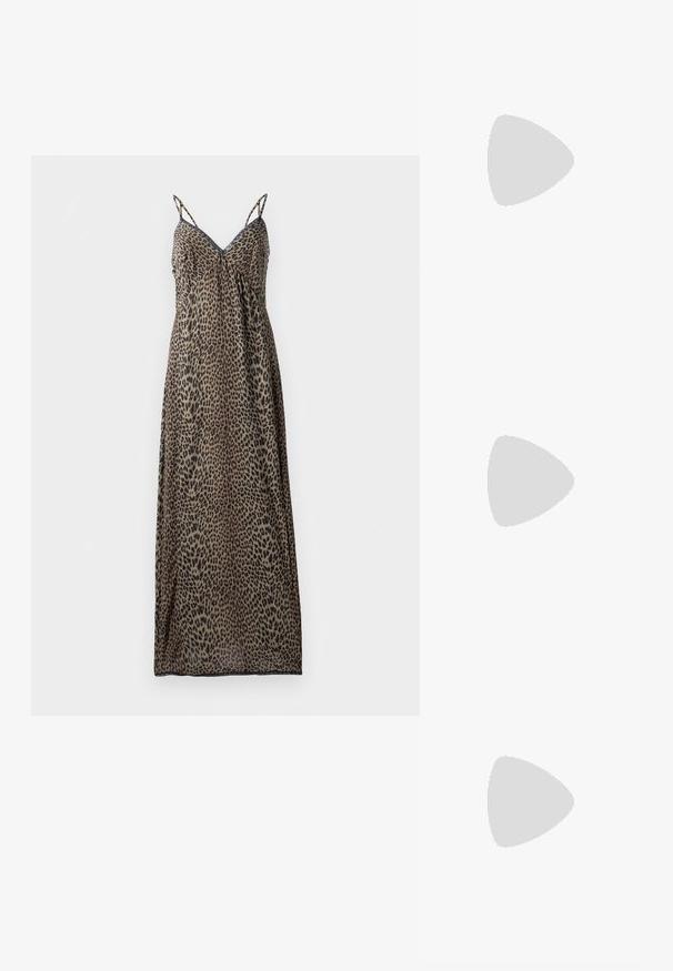 Abito maxi in stampa leopardata con spalline sottili, scollatura a V, design fluido, tessuto trasparente, toni terrosi di marrone e nero, e orlo dritto.; Slingback con tacco in vernice nera con punta affusolata, caratterizzato da una stampa a serpente testurizzata, cinturino regolabile e un tacco corto e testurizzato.; Borsa a tracolla nera in pelle con due tasche frontali, fibbie dorate, chiusura con zip e una tracolla sottile. Superficie texturizzata e forma rettangolare compatta.; Orecchini a cerchio in metallo color oro con forma curva ed allungata. Presentano una superficie liscia e lucida e una punta arrotondata per un tocco di dettaglio in più.