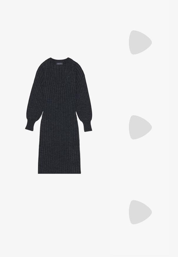 Robe en maille côtelée gris foncé avec décolleté en V et longues manches bouffantes. Présente une taille cintrée et un tissu texturé pour la chaleur.; Baskets en daim beige avec des rayures en cuir noir, lacets blancs et semelles en caoutchouc orange. Présente la marque "adidas" et "Spezial" sur la languette.; Lunettes de soleil en métal doré avec des verres vert foncé, de style aviateur, dotées de branches fines et d'accents en écaille de tortue sur les embouts.; Tote bag synthétique gris avec deux longues poignées et une petite pochette zippée assortie avec un gland. Texture lisse avec un motif subtil.
