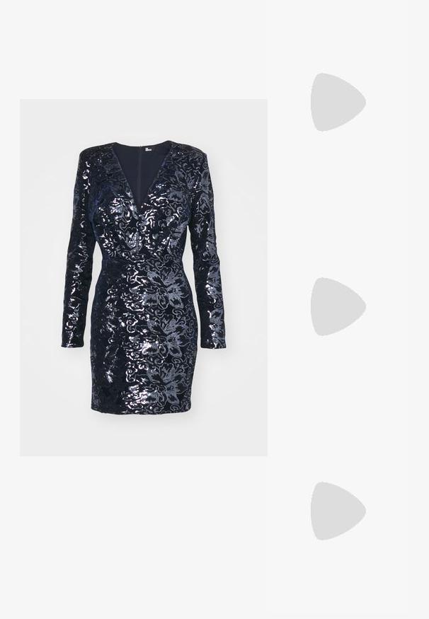 The Kooples ROBE - Koktailové šaty/večierkové šaty - navy; Čierne kožené baletky s špicatou špičkou a bočným remienkom s kruhovým zlatým akcentom. Ľahké s plochou podrážkou.; Elleme BOOMERANG SMALL - Kabelka - leather white; Strieborné náušnice s obručou v tvare kruhu, zdobené žiariacimi kameňmi a perlou v tvare kvapky. Výnimočný dizajn s prepracovanými detailami.