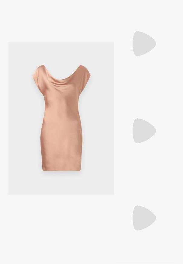 Μίνι φόρεμα από σατέν σε απαλό ροζ, με ντεκολτέ σχήματος scoop και κοντά μανίκια. Λείος υφάσματος με εφαρμοστό σιλουέτα.; Καφέ δερμάτινη μπότα έως τον αστράγαλο με τετράγωνο άκρο, υφή, και χαμηλό στακ καστόρι. Διαθέτει πίσω λουρί για εύκολη εφαρμογή και διακριτές λεπτομέρειες ραφής.; Γυαλιά ηλίου από καβουρδισμένο κέλυφος με στρογγυλό, χοντρό σκελετό και καφέ φακούς. Διαθέτουν διακριτά σχέδια και ευθείες, κομμένες βραχίονες.; Καφέ τσάντα από δέρμα με ανάγλυφο σχέδιο κροκοδίλου, κυλινδρικό σχήμα, χρυσές λεπτομέρειες και αποσπώμενος ιμάντας με τρουκς.