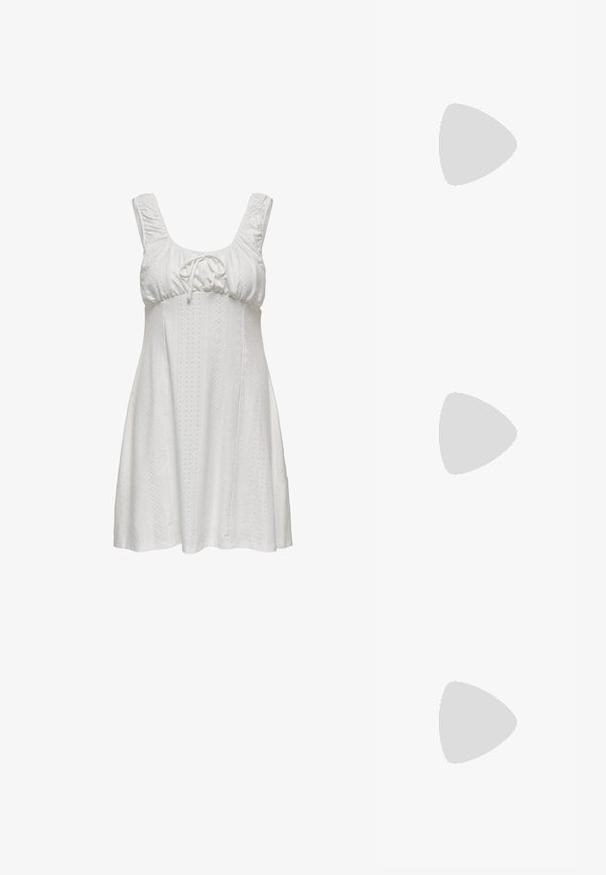 Hvit ermeløs kjole med innsamlet hals, knytedetalj og teksturert stoff med broderte mønstre. En utsvingt silhuett med myke linjer.; Hvit slingback-hel med spiss tå, glatt overmateriale, lav blokkhelt, og cut-out-design på siden med justerbar spenne.; Runde solbriller med mørke linser og guldrammer. Modellen har en lyseblå, ribbet cardigan med knapper og kontrast hvide ærmer på.; Michael Kors håndleddsveske i beige belagt kanvas med et gjentakende MK-logo mønster, gullfarget maskinvare og en avtakbar kjede-rem.