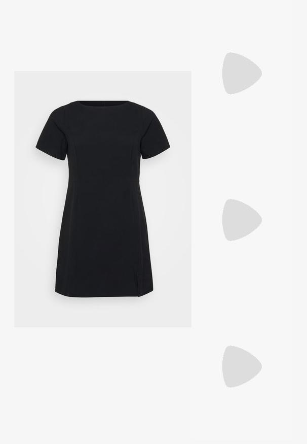 Kort svart klänning med korta ärmar, rund halsringning och sidoklyftor. Tillverkad av ett mjukt tyg med en figurnära design och minimala sömnadsdetaljer.; Svart läderballetflat, spetsig tå, minimalistisk design, slät textur, låg klack, ingen synlig hårdvara eller utsmyckningar.; Svart läder crossbody-väska med en slät yta, rektangulär form och metallickedjedetalj på framsidan. Justerbar rem ingår.; Silvriga droppörhängen med en kvadratisk stift, med en slät, polerad yta och en tårform, som reflekterar ljus med en glansig yta.