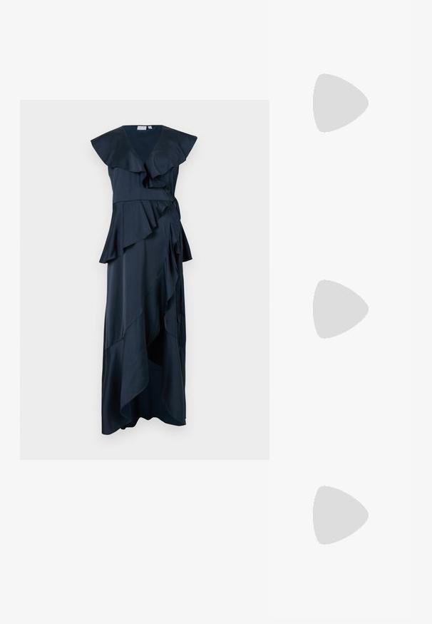 Vestido longo azul-marinho feito de tecido suave, com camadas de babados, decote em V profundo e barra assimétrica para uma silhueta fluida.; Sapatos de salto alto metálicos dourados, com biqueira em ponta e salto grosso. Textura suave, design minimalista e uma tira estreita.; Bolsa de couro preta com forma curva, alça destacável e detalhes em dourado. A bolsa possui uma aba com detalhe de fivela.; Brinco em metal dourado com um design elegante e curvo. Apresenta uma forma pontiaguda distinta, superfície polida e fecho por dobradiça.