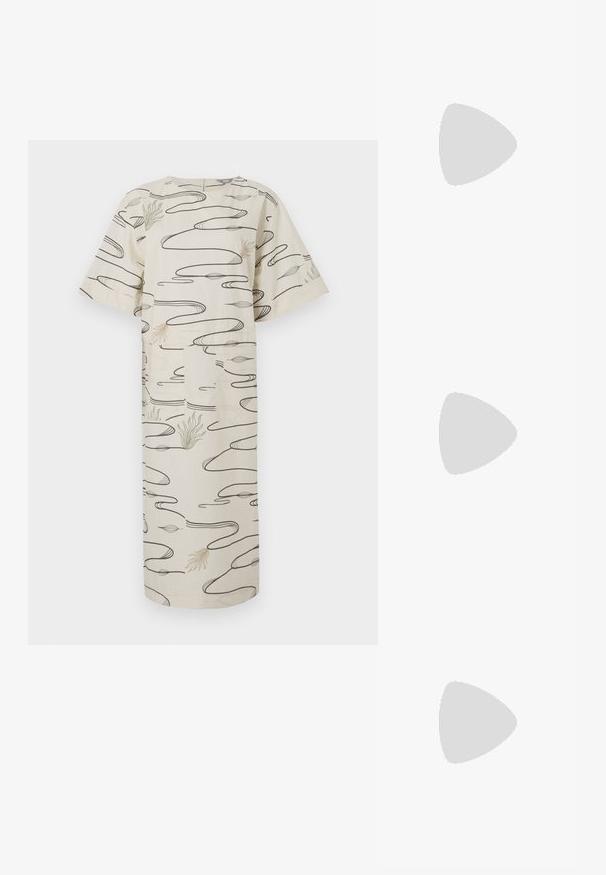 Rochie midi bej cu mâneci scurte, cu spirale negre abstracte și modele subtile de plante verzi și bej pe stofă de bumbac.; Sandale tip slide împletite, de culoare maronie, cu vârf rotund, design deschis, talpă plată și suprafață texturată. Material ușor și siluetă minimalistă.; CHLOÉ CH0289S - Ochelari de soare - havana/green; Geantă din piele maro, tip crossbody, cu închidere cu clapetă, elemente din aur și curea din lanț. Textură netedă, formă rectangulară, detalii minime.