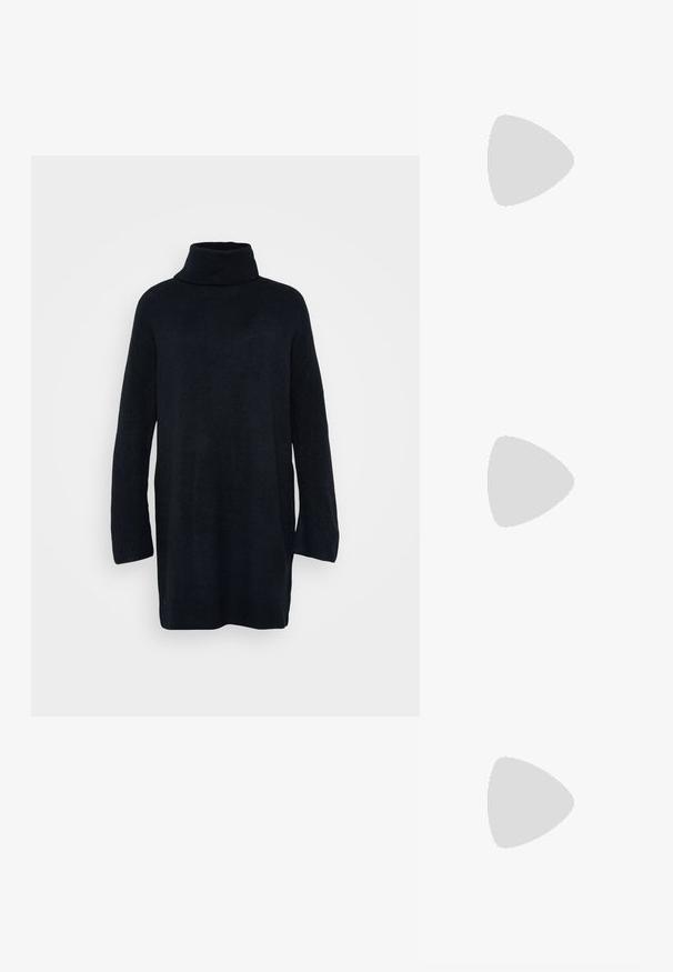 Melnās turtleneck džemperis ar brīvu piegriezumu, ribotām piedurknēm un mīkstu tekstūru. Iespējo minimālisma dizainu un vidējo garumu.; Melnas ādas potītes zābaki ar masīvu, rievojumu zoli, auklu aizdari un vilces cilpu uz gludas baltas fona.; Melnas ādas saķeres soma ar atloku un zelta metāla sprādzi. Ietver melnu siksnu un elegantu, minimālistisku dizainu.; Zelta auskari ar gludu, spīdīgu apdari. Apaļš dizains, kas ietver mazu tapu un caurspīdīgu pamatni drošai valkāšanai.