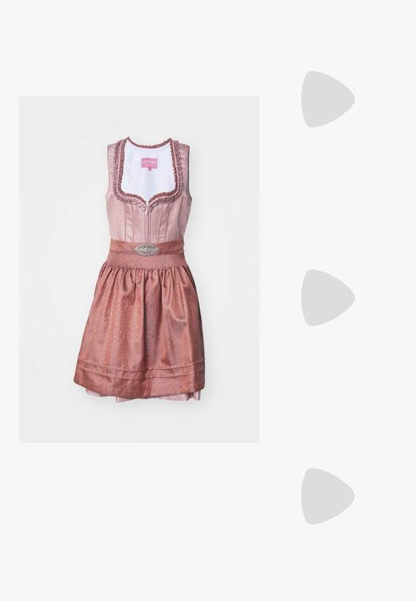 Krüger Dirndl Dirndl - braun; Fingerszűk, hegyes orrú, háttámlás sarokcipő sima, fényes barnás anyagból. Íves kivágású dizájn és karcsú stiletto sarkú. Ezüst csattal ellátva.; Fehér kézitáska krokodilbőr textúrával, arany hardware-rel, felső fogantyúval és levehető vállpánttal; zárható fedéllel és minimalista dizájnnal rendelkezik.; Három fülbevalópár: nagy fehér gyöngy fülbevalók, arany karika fülbevalók, tiszta drágakövekkel, és két hosszú, egyenes arany akcentus fülbevaló csillogó részletekkel.