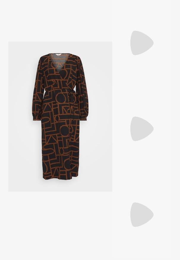 Musta mekko, jossa on voimakas oranssi abstrakti painatus, pitkät hihat ja vyötäröllä solmittava vyö. Valmistettu pehmeästä kankaasta, jossa on soljuva muotoilu.; Mustat patentoitu nahkakengät, joissa on säären takaosa ja terävä kärki, sekä geometrinen palikkakorko. Sisältää tyylikkään, minimalistisen muotoilun ja sileän pinnan.; Musta nahkainen käsilaukku, joka on kaareva muotoilultaan, irrotettavalla hihnalla ja kultaisilla yksityiskohdilla. Laukussa on läppä, jossa on solk yksityiskohta.; Kultainen metallinen ranneketju, jossa on sulava ja kaareva muotoilu. Yhdessä päässä on pieni, hallitseva hopeanvärinen korostus.