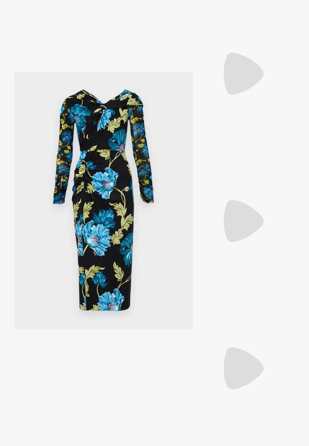 Diane von Furstenberg RICH DRESS - Vestido informal - dark teal; Zuecos de tacón alto de cuero negro con punta abierta, diseño puntiagudo, textura suave y un delgado tacón de aguja.; Bolso negro hecho de cuero texturizado, con un patrón de diamantes, cadena de tono dorado y un asa superior con un cierre de tapa con el logo en relieve.; Pendiente de aro dorado llevado en la oreja derecha, que presenta un diseño abierto. El modelo tiene el cabello liso y oscuro y un maquillaje minimalista.