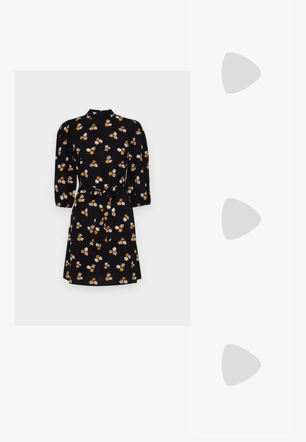 Rochie neagră cu gât înalt, mâneci bufante de trei sferturi și talie cu brâu. Prezintă un model floral în alb și portocaliu.; Pantofi cu toc slingback din piele lacuită neagră, cu vârf ascuțit și toc geometric. Prezintă un design elegant, minimalist și o textură netedă.; Geantă din piele neagră, cu o formă curbată, curea detașabilă și accesorii aurii. Geanta are un capac cu un detaliu tip cataramă.; Cercei din argint cu un design elegant și rotund, având o suprafață netedă și fără embellismente vizibile. Diametrul nu este specificat.