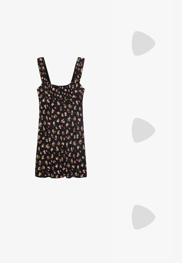 Vestido negro sin mangas con escote cuadrado, con un patrón floral en rosa y verde. Tejido suave con un corte relajado y detalles fruncidos.; Zapato slingback de charol marrón con punta afilada y tacón moderado. Cuenta con una correa con hebilla para un ajuste seguro. Textura suave.; Gafas de carey marrón con lentes ovalados, patas delgadas y acentos transparentes. Presenta un sutil logo en la varilla. Diseño elegante y ligero.; Bolso bandolera de cuero marrón con forma curvada, herrajes dorados y un acento de hebilla. Incluye una correa de hombro desmontable.