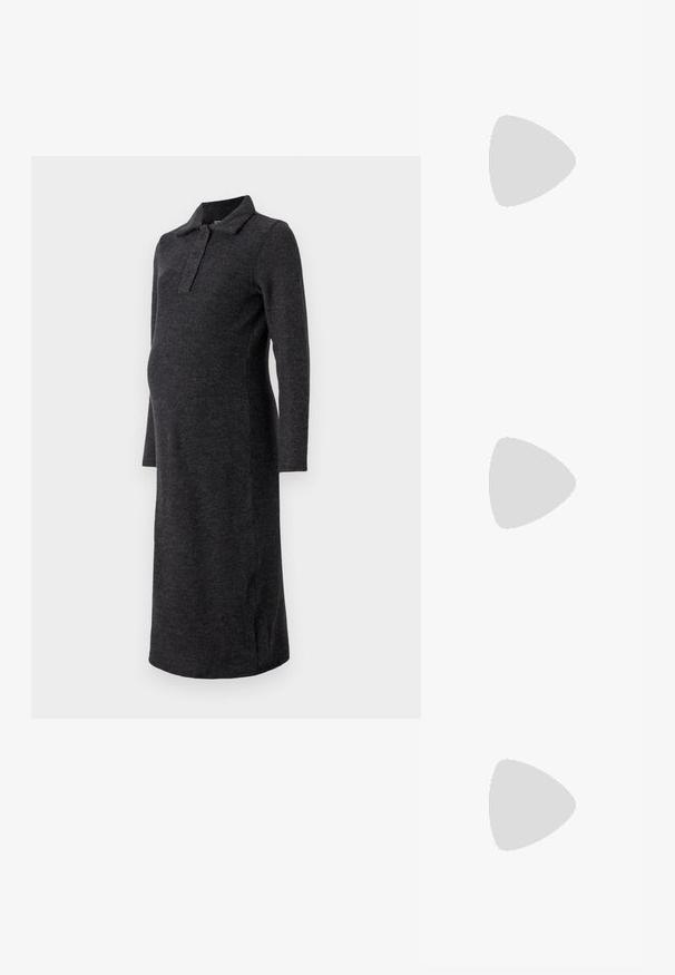 Sötét szürke kötött kismama ruha, hosszú ujjakkal, póló gallérral, gombos kivágással, slim fit szabással, térd hosszúságú, puha textúrával, oldalsó hasítékokkal.; Fekete lakk bőr, pántos magassarkú cipő, hegyes orral, lekerekített kivágással és tömbsarkal. Arany színű csat díszíti.; Fekete, oversize napszemüveg fokozatos árnyalatú lencsékkel, vastag kerettel és arany színű lánc díszítéssel a szárakon.; Fekete tote táska szintetikus anyagból, egyszerű téglalap formájú dizájnnal, arany négyzet díszítésekkel és dupla fogantyúkkal.