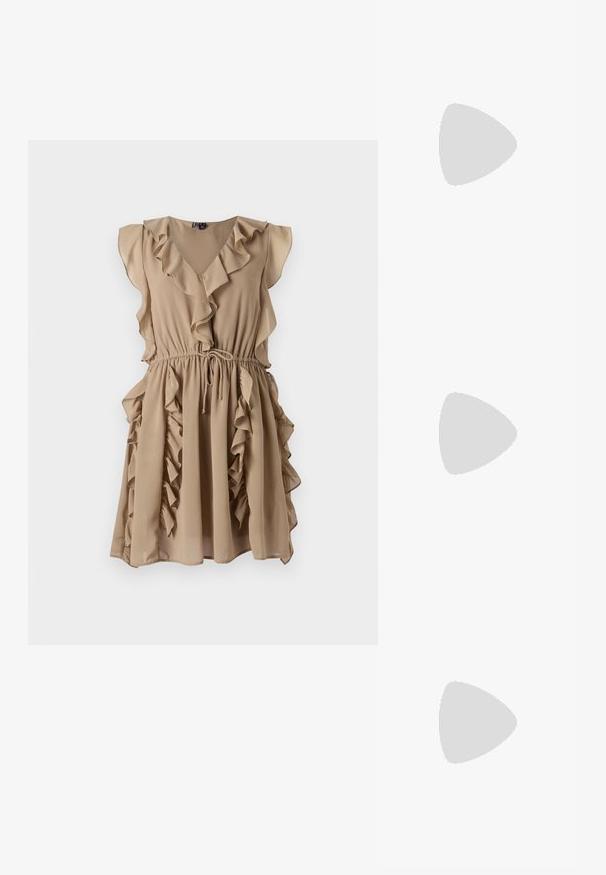 Beige dress with a V-neck, ruffled sleeves, and vertical ruffles along the bodice and skirt. Features an adjustable drawstring waist.; Steve Madden GLENNIE - Sandals - black; Silver metallic handbag with a structured shape, featuring a top handle and bow detail on the front. Smooth texture, reflective finish.; Silver metal spring clips, one rectangular and one oval, featuring smooth surfaces and rounded edges. Both have glossy finishes and simple designs.