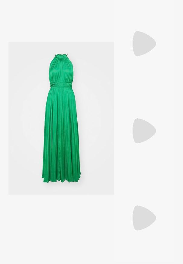 Maje Rochie cocktail/Rochie petrecere - vert; Pantofii plano din piele patent neagră, cu vârful pătrat, curea de gleznă cu accesorii din argint și talpă plată. Textură netedă cu un design minimalist.; Maje MISS MINI - Geantă crossbody - noir; Cercei aurii cu multiple lanțuri suspendate, având accente din rhinestone ovale clare și capete decorative cu tighel.