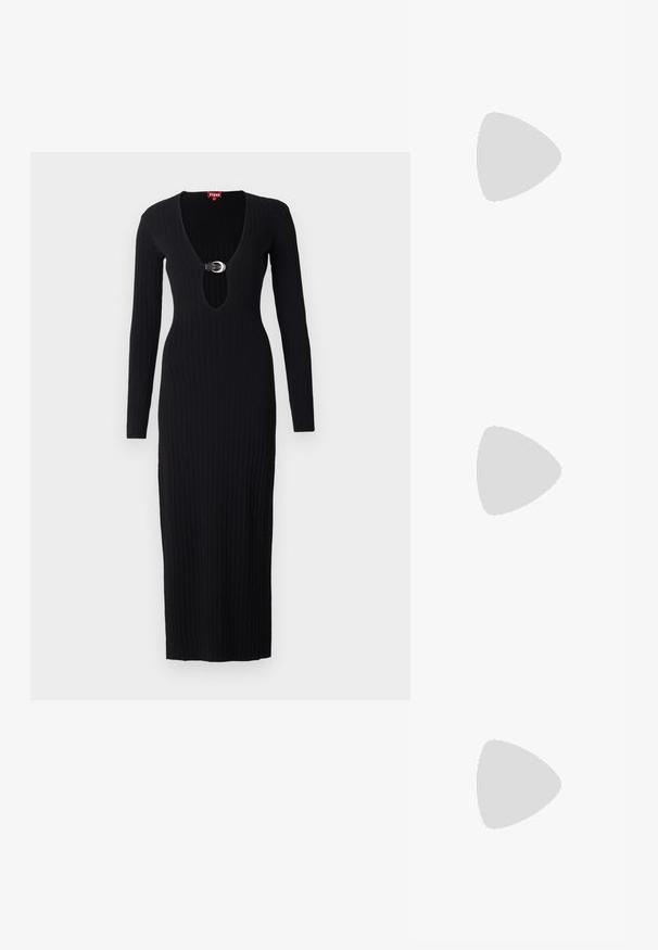 Juoda ripsuota trikotažo suknelė ilgomis rankovėmis, gilia V formos iškirpte ir su apvaliu sagties akcentu priekyje, pasižyminti prigludusia forma ir grindis siekiančiu hemu.; Rudos geltonos satino bateliai su smailiu kojiniu, žemu kulnu ir dekoratyvia grandinėle aplink čiurną, puošta cirkoniais. Sklandus paviršius, minimalus dizainas.; Širdies formos tinklinė rankinė su metaliniu blizgiu, kurioje vaizduojamas katės ir planetos dizainas mėlyna, geltona ir raudona spalvomis. Įskaičiuota grandinėlė.; Auksiniai auskarai-žiedai su poliruota danga, pasižymintys storu, apvaliu dizainu ir saugiu uždarymo mechanizmu. Lygus paviršius ir blizganti išvaizda.