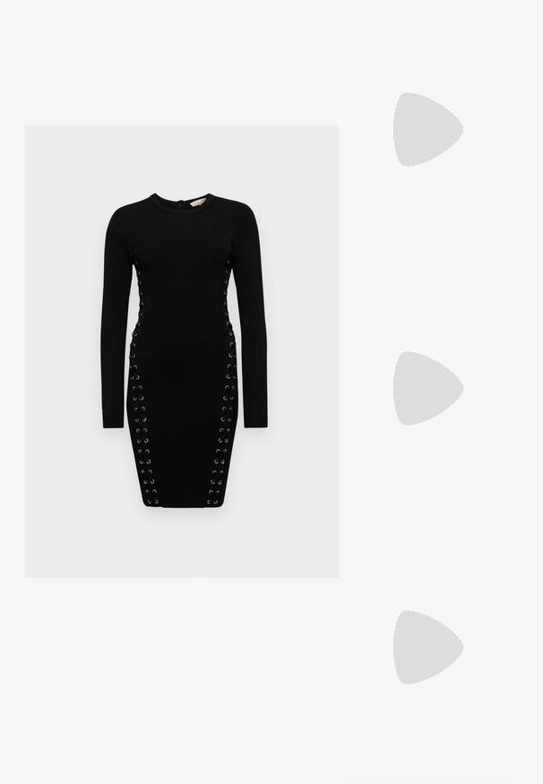 Black knitted dress with long sleeves, close-fitting silhouette, featuring gold eyelet accents and lace-up details along the sides.; Stuart Weitzman EVA SLINGBACK - Classic heels - black; Black leather crossbody bag with two front pockets, gold buckles, zipper closure, and a slim strap. Textured surface and compact rectangular shape.; Two wing-shaped earrings featuring silver-tone metal with clear, round-cut rhinestones and gold-tone metal accents in a layered design.