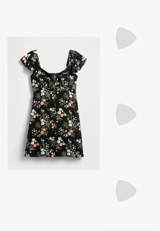 Čierne kvetinové šaty s nadýchanými rukávmi, štvorcovým výstrihom a priliehavým živôtikom. Obsahujú farebné kvetinové vzory v ružovej, modrej a bielej farbe.; Čierne lakované kožené slingback topánky s špicatou špičkou, remienkami okolo členku s striebornými prackami a hardvérom, a štíhlým podpätkom.; Zlatá metalická kabelka so štruktúrovaným dizajnom, hladkou textúrou a nastaviteľným popruhom. Obsahuje jedinečný trojuholníkový tvar a minimalistické šitie.; Náušnice v zlatej farbe s textúrovanými, vlnitými tvarmi. Obsahujú sochárske klipsové náušnice a otvorený tvar krúžku s kladivkovým povrchom.